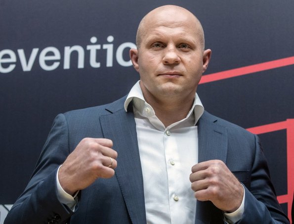 Боец Фёдор Емельяненко заявил, что глава UFC Дана Уайт не уважает бойцов