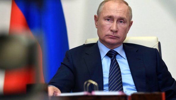 Путин подписал законы, включенные в пакет поправок о военной службе