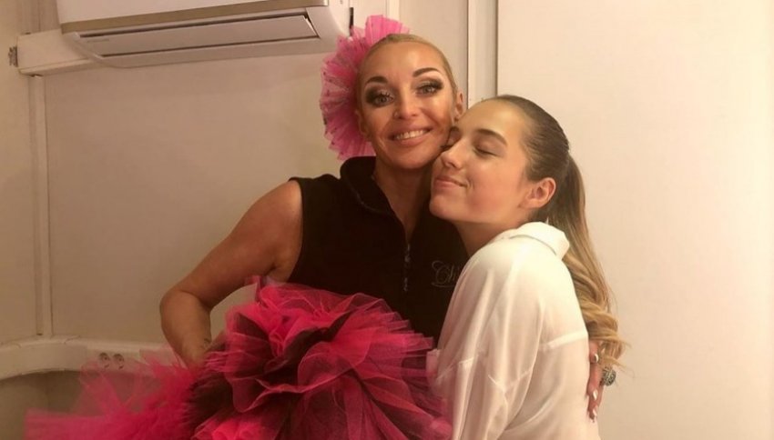 Волочкова поздравила с 17-летием дочь, которая живет с бывшим мужем балерины
