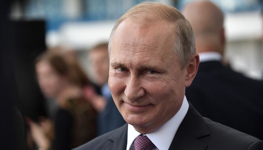Владимир Путин заявил о прохождении пика сложной ситуации в экономике России