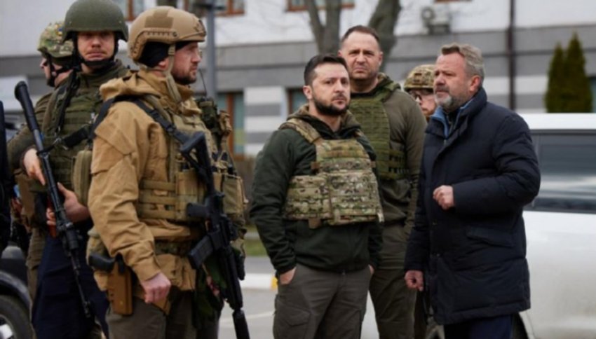 Киев развернул провокацию в стиле "Буча-2", теперь якобы найдены жертвы расстрелов в Изюме