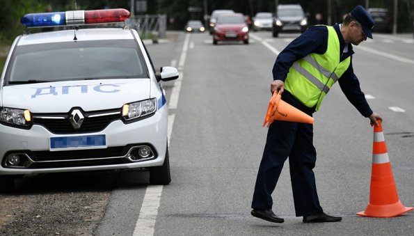 В Новосибирске водитель без прав сбил человека насмерть и погиб сам