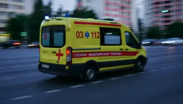В Петербурге 6-летнюю девочку ранило бутылкой, брошенной из окна многоэтажки