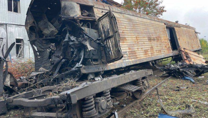 Последствия удара по грузовым составам ВСУ на ж/д станции в Харькове