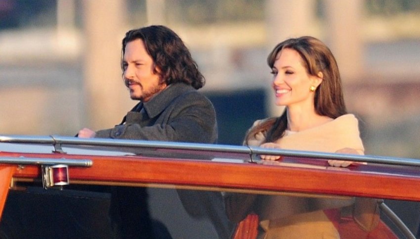 Анджелина Джоли и Джонни Депп официально поженились в Санкт-Петербурге