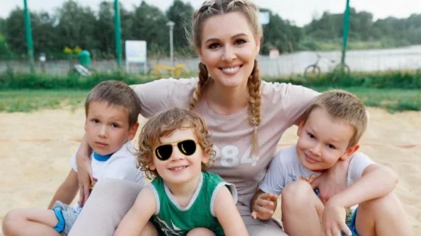 Актриса Мария Кожевникова рассказала о проблемах с сыновьями из-за гаджетов