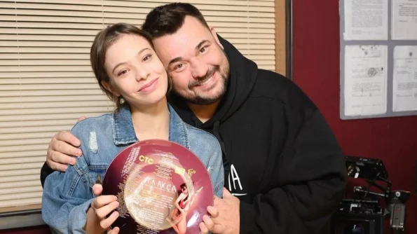 Дочь Сергея Жукова Ника рассказала о травле в школе из-за знаменитого отца