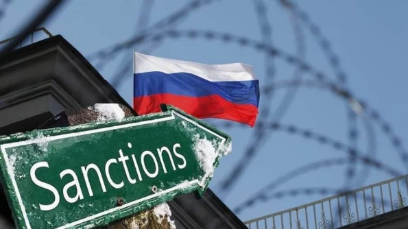 Нефтегазовые доходы РФ "обнулили" санкции Запада