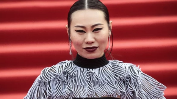 Певица Ян Гэ отреклась от 16 лет жизни в РФ ради победы в немецком «Голосе»