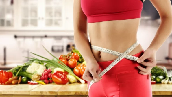 Диетолог Стародубцева назвала простой способ безопасного похудения без диет