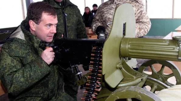 Президент Путин послал Дмитрия Медведева к линии соприкосновения в зоне СВО