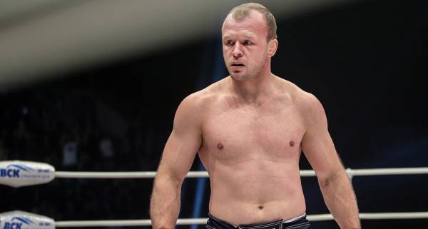 Александр Шлеменко заявил, что Адесанья стал чемпионом UFC надолго