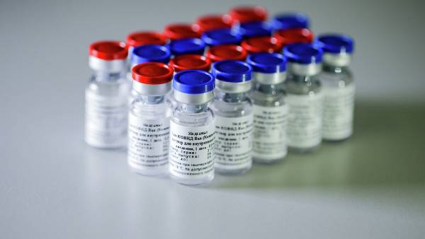 50 стран заинтересовались российской вакциной против коронавируса