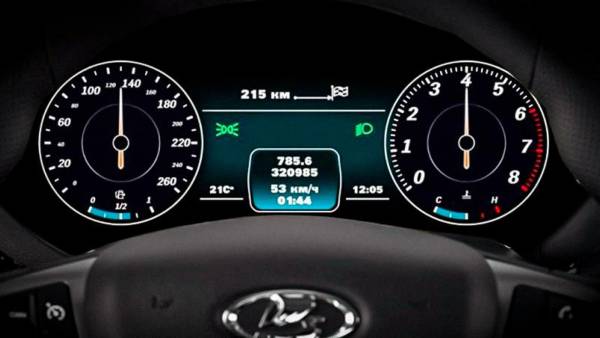 Lada Vesta и Xray обзавелись цифровой "приборкой"