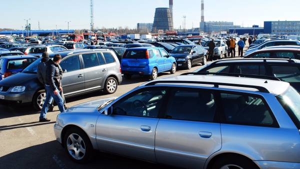 В России увеличились цены на автомобили с пробегом