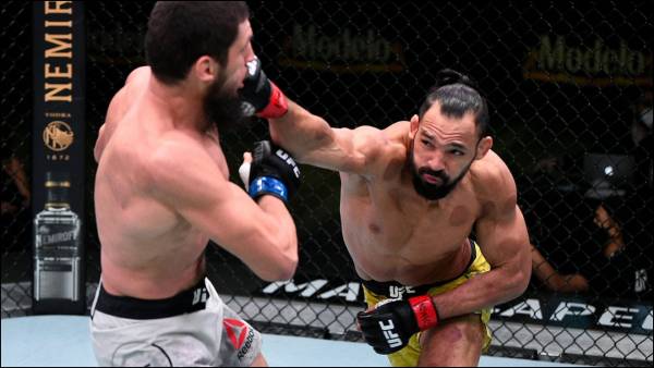 Ударивший соперника перед поединком боец UFC Имадаев проиграл бой