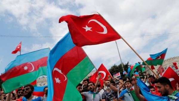 Турция заявила о готовности продолжать поддерживать Азербайджан