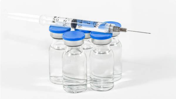 Названа дата завершения испытаний вакцины Центра Гамалеи