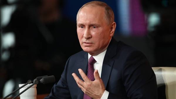 Путин не хотел бы возвращаться к COVID-ограничениям, что были весной