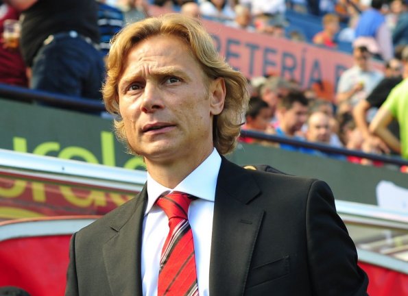 Главный тренер сборной Карпин допустил, что Смолов может стать капитаном в матче с Мальтой
