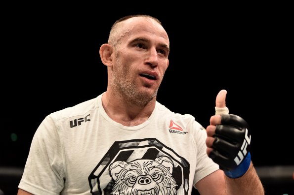 Россиянин Алексей Олейник выйдет на бой против Грега Харди на UFC 270