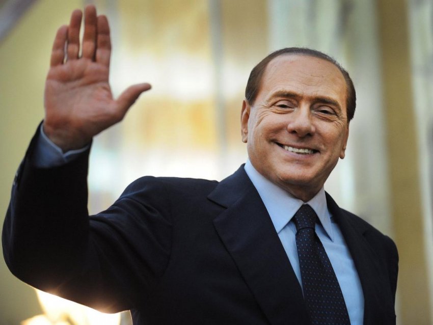 Бывший премьер-министр Италии Берлускони назвал Путина единственным крупным лидером в мире