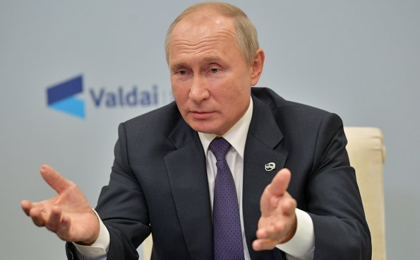 Президент Владимир Путин подписал указ по выплатам для военнослужащих в размере 15 тысяч рублей